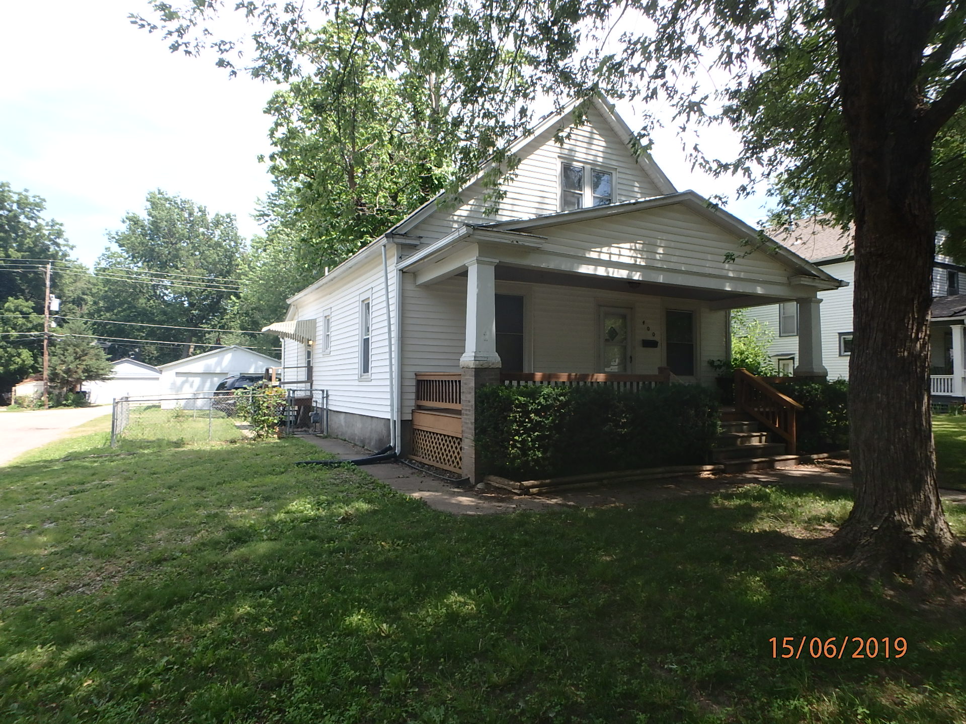 400 SW Lindenwood Ave